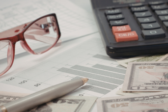 Entenda como o planejamento tributário, na visão de Victor Boris Santos Maciel, fortalece o crescimento das empresas.