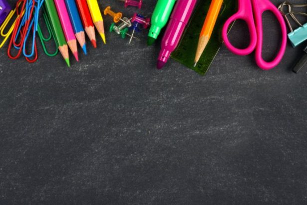 Minas Gerais amplia acesso à educação com entrega inédita de kits escolares em 2026